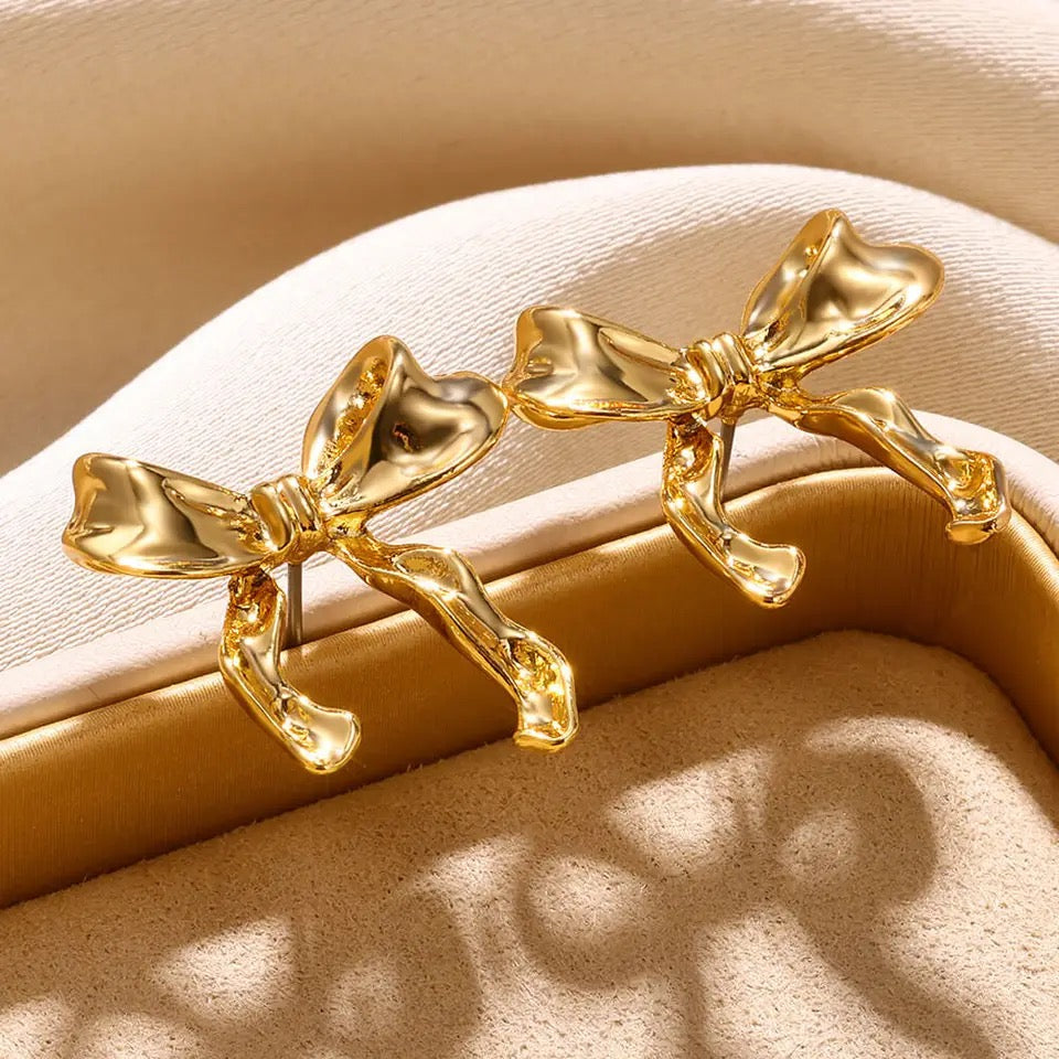 Ribbonelle™ Bow Earrings